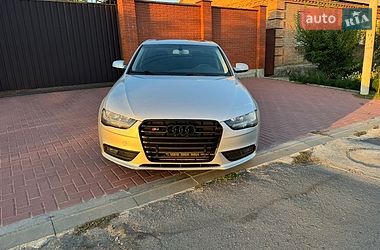 Седан Audi A4 2013 в Кропивницком фото Седан Audi A4 2013 в Кропивницком