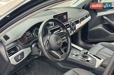 Седан Audi A4 2016 в Рівному