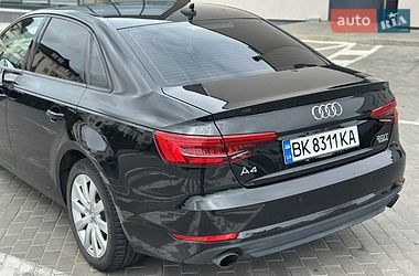 Седан Audi A4 2016 в Рівному