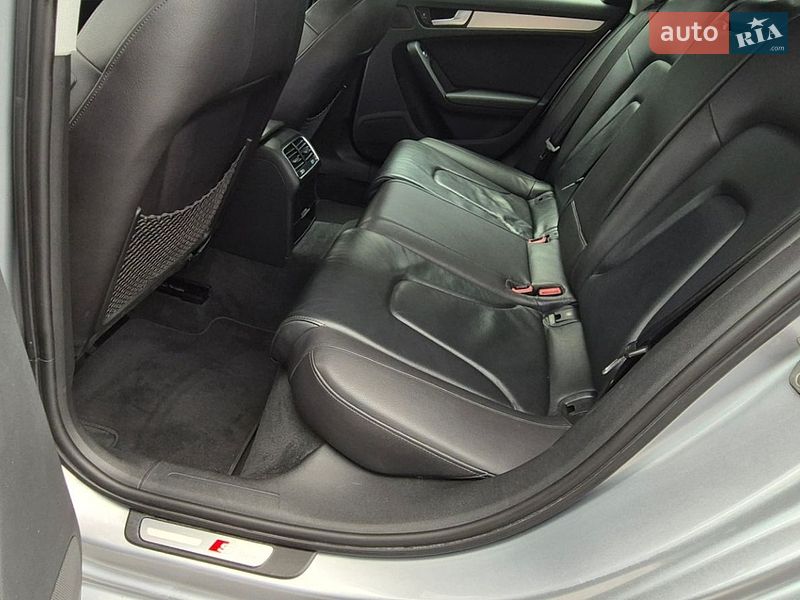 Седан Audi A4 2015 в Полтаві