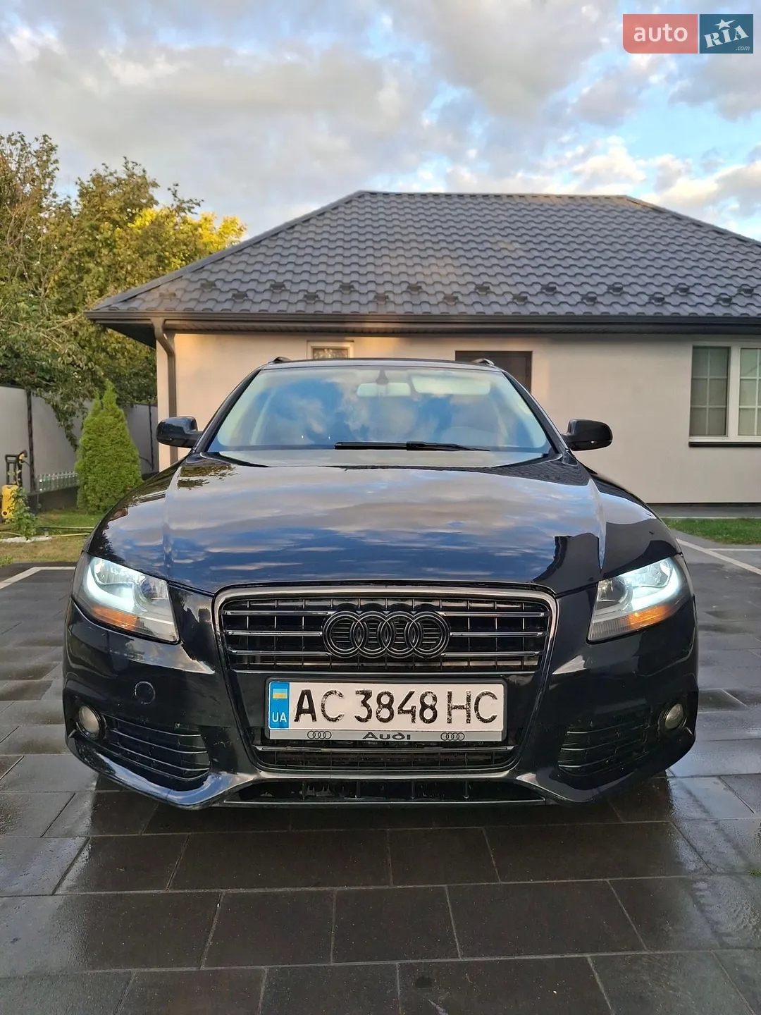 2010 Audi A4 - мініатюра 2
