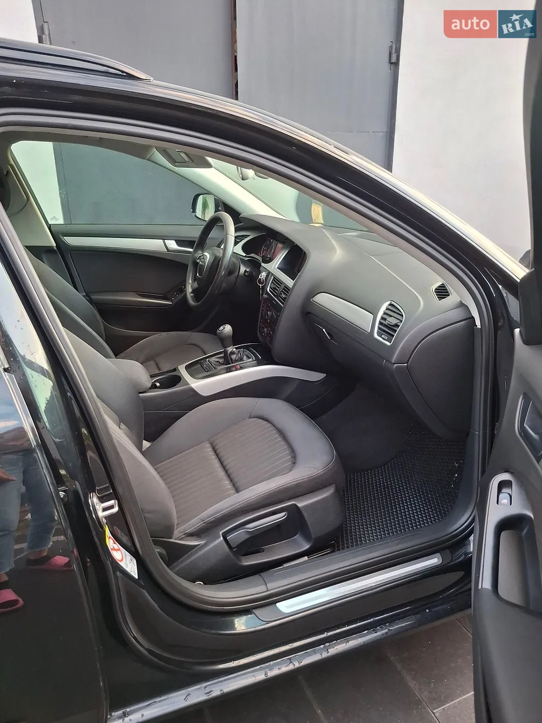 2010 Audi A4 - мініатюра 21