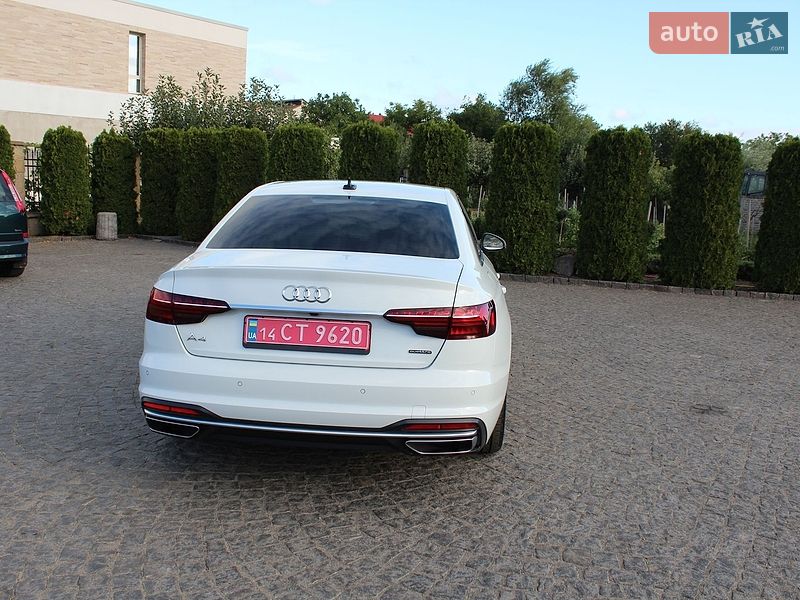 Седан Audi A4 2021 в Жовкве