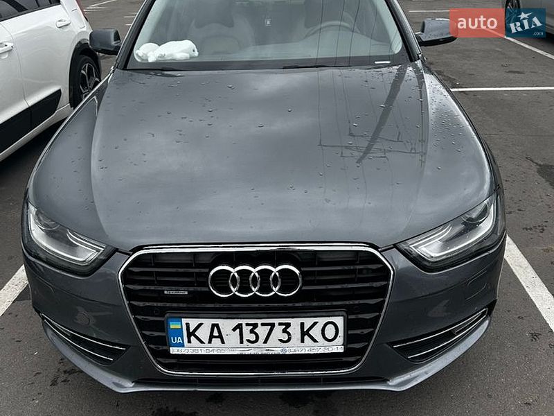 Седан Audi A4 2014 в Чернигове