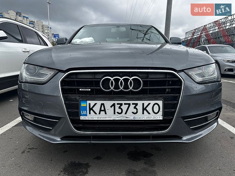 Седан Audi A4 2014 в Чернигове