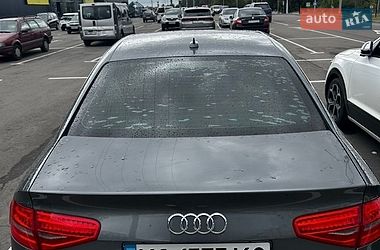 Седан Audi A4 2014 в Чернигове