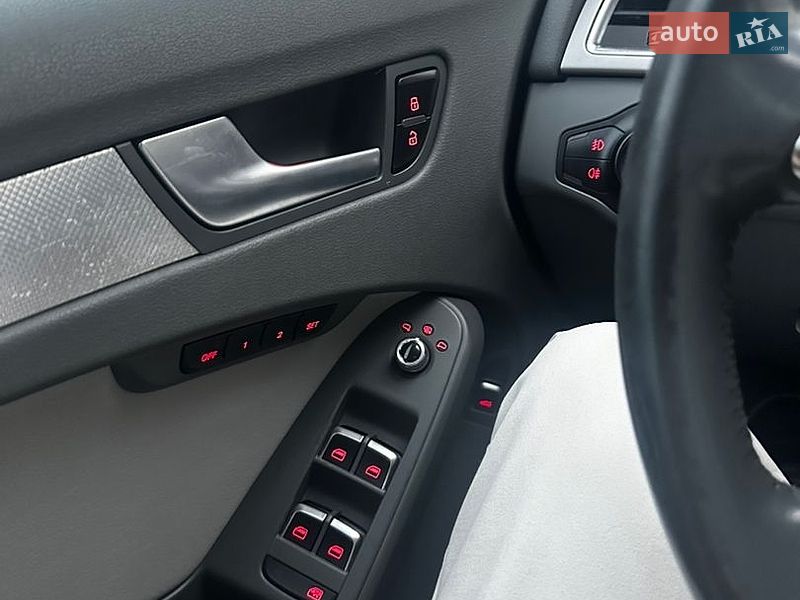 Седан Audi A4 2014 в Чернигове