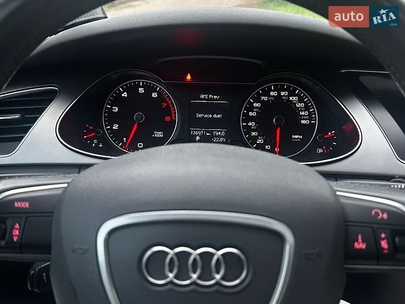 Седан Audi A4 2014 в Чернигове