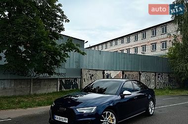 Седан Audi A4 2019 в Киеве