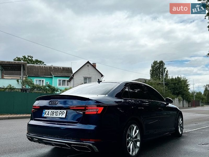 Седан Audi A4 2019 в Киеве