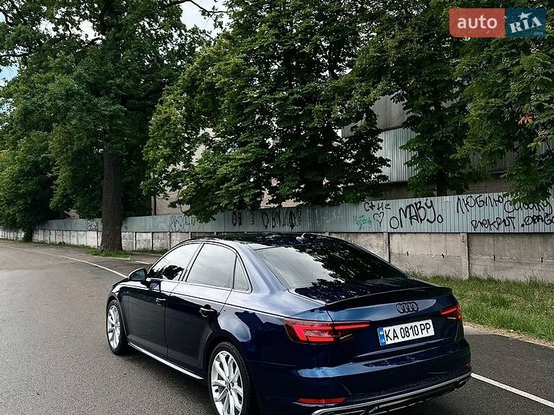 Седан Audi A4 2019 в Киеве