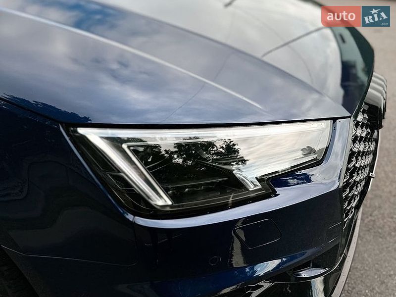 Седан Audi A4 2019 в Киеве