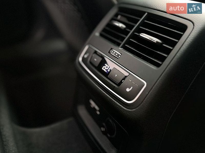 Седан Audi A4 2019 в Киеве