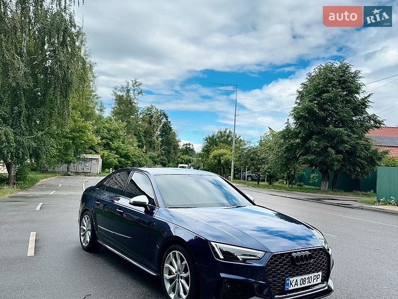 Седан Audi A4 2019 в Киеве