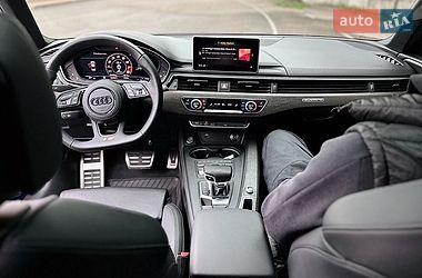 Седан Audi A4 2019 в Киеве