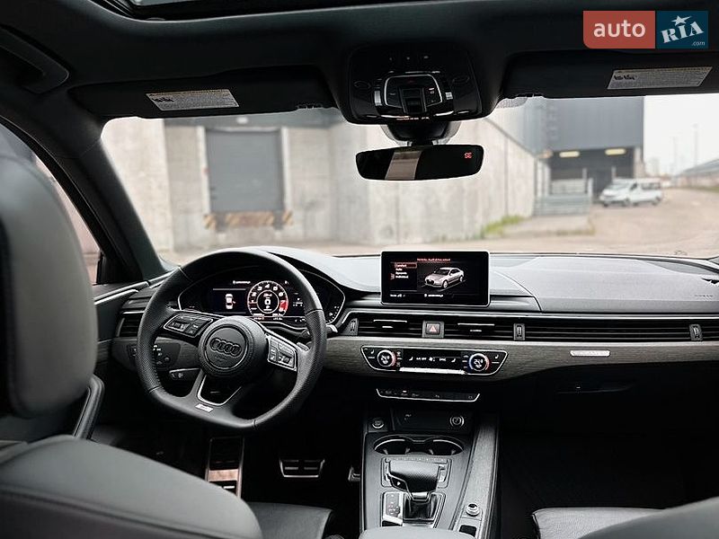 Седан Audi A4 2019 в Киеве