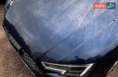 Седан Audi A4 2019 в Киеве