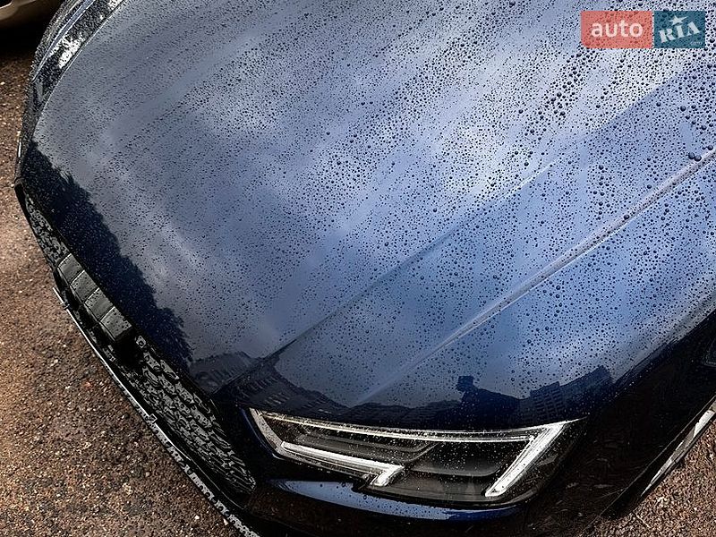 Седан Audi A4 2019 в Киеве
