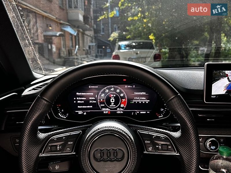 Седан Audi A4 2019 в Киеве