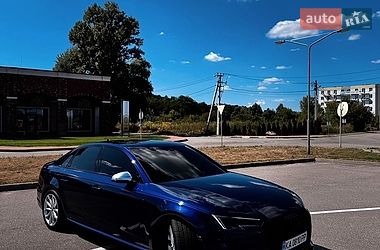 Седан Audi A4 2019 в Киеве