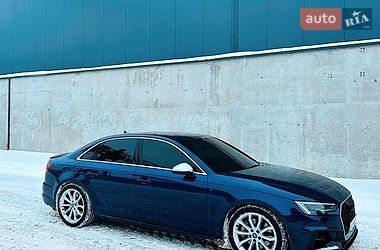 Седан Audi A4 2019 в Киеве