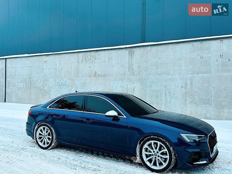 Седан Audi A4 2019 в Киеве