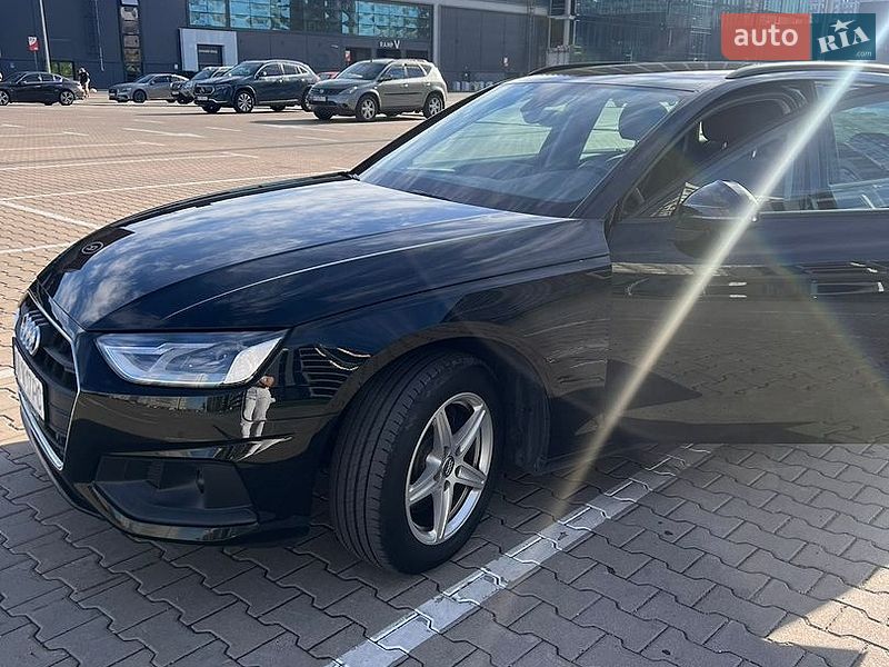 Універсал Audi A4 2020 в Києві