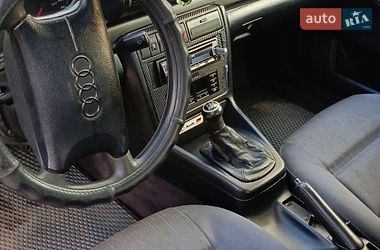 Седан Audi A4 1997 в Звенигородке