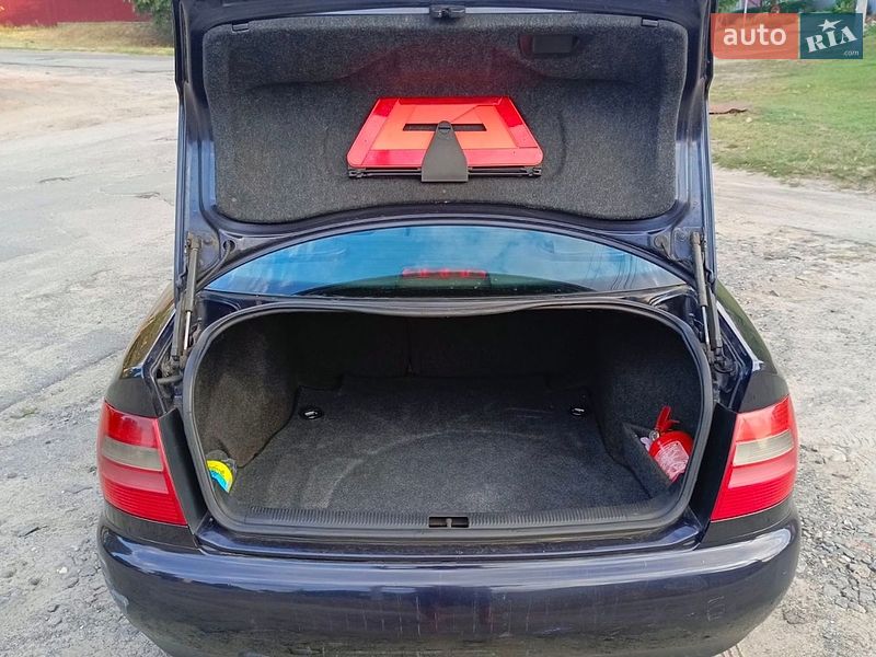 Седан Audi A4 1997 в Звенигородке