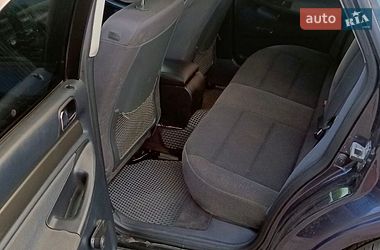 Седан Audi A4 1997 в Звенигородке