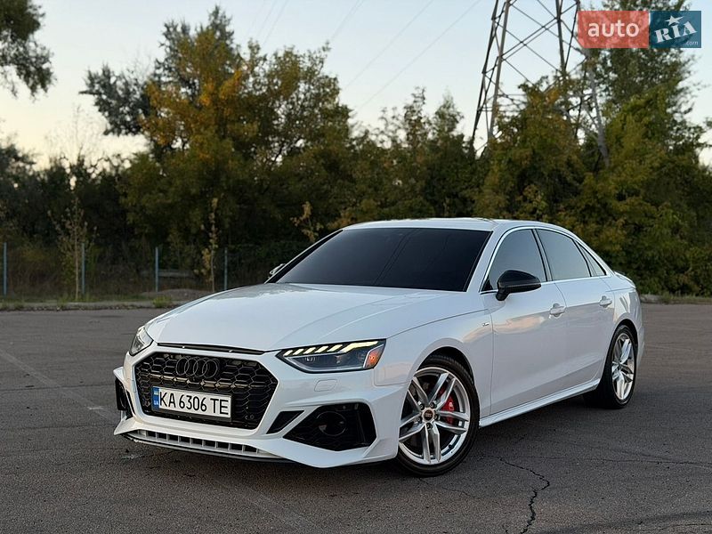 Седан Audi A4 2022 в Киеве