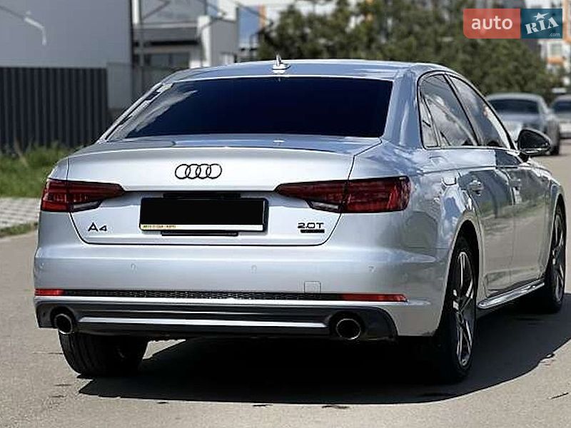 Седан Audi A4 2018 в Киеве
