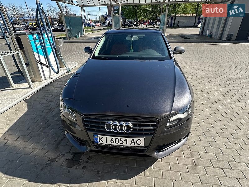 Седан Audi A4 2011 в Белой Церкви