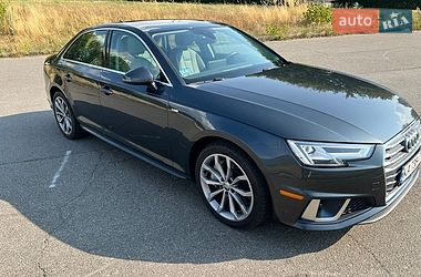 Седан Audi A4 2019 в Киеве