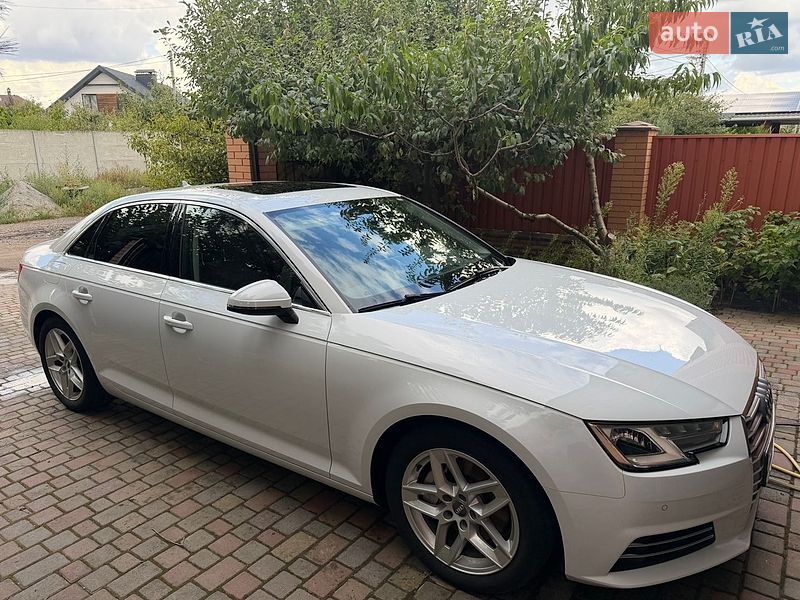 Седан Audi A4 2017 в Полтаве