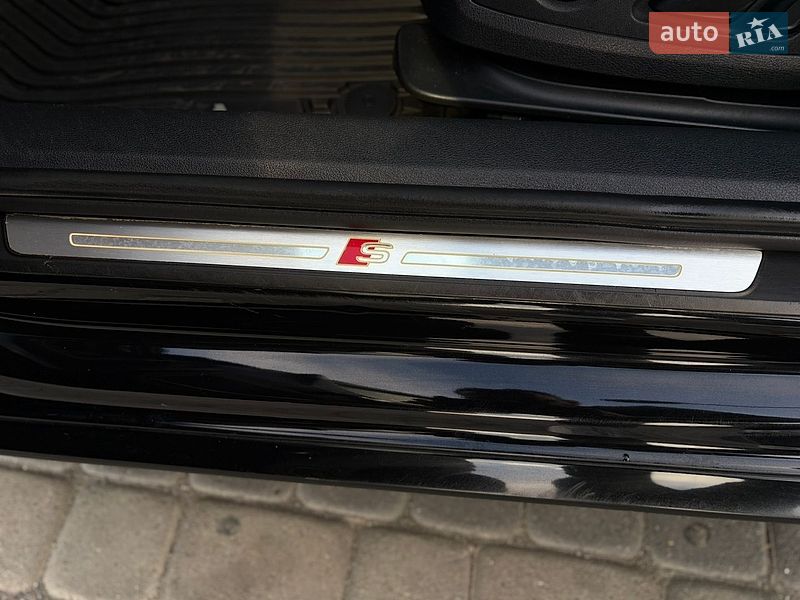 Седан Audi A4 2016 в Мукачевому