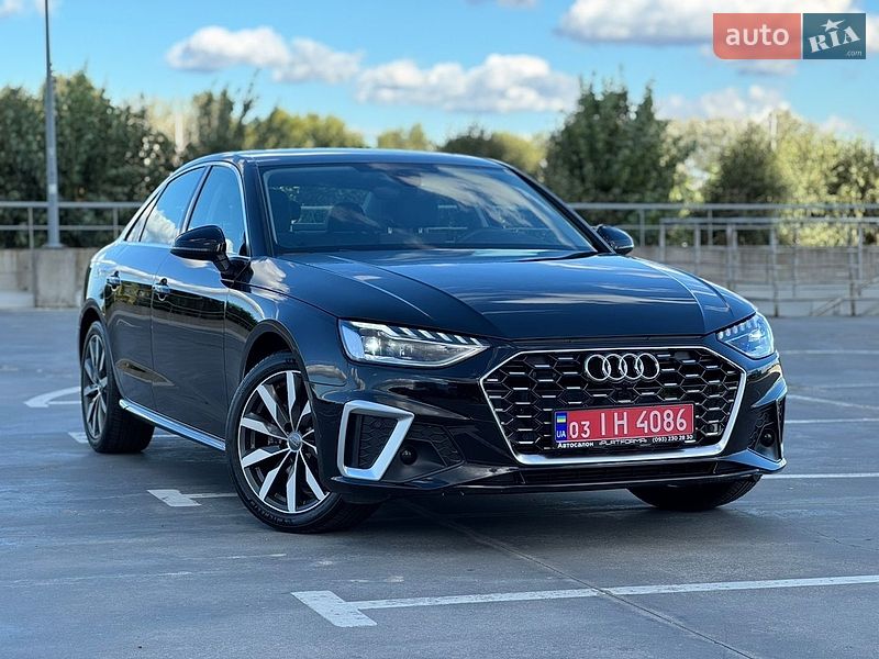 Седан Audi A4 2021 в Києві