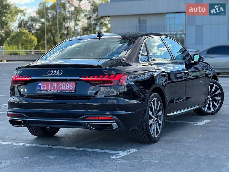 Седан Audi A4 2021 в Києві