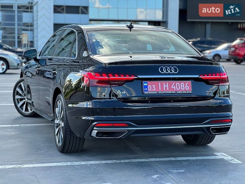 Седан Audi A4 2021 в Києві