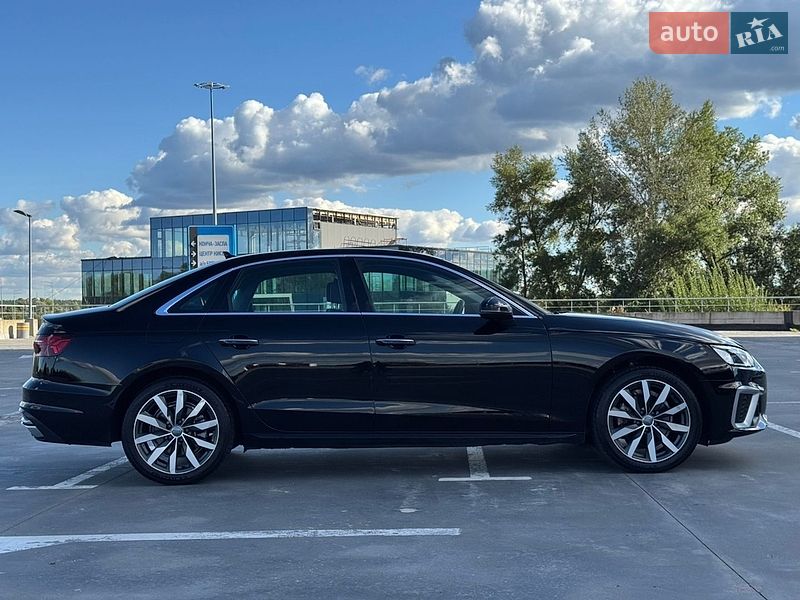 Седан Audi A4 2021 в Києві