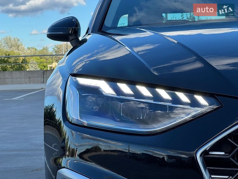 Седан Audi A4 2021 в Києві