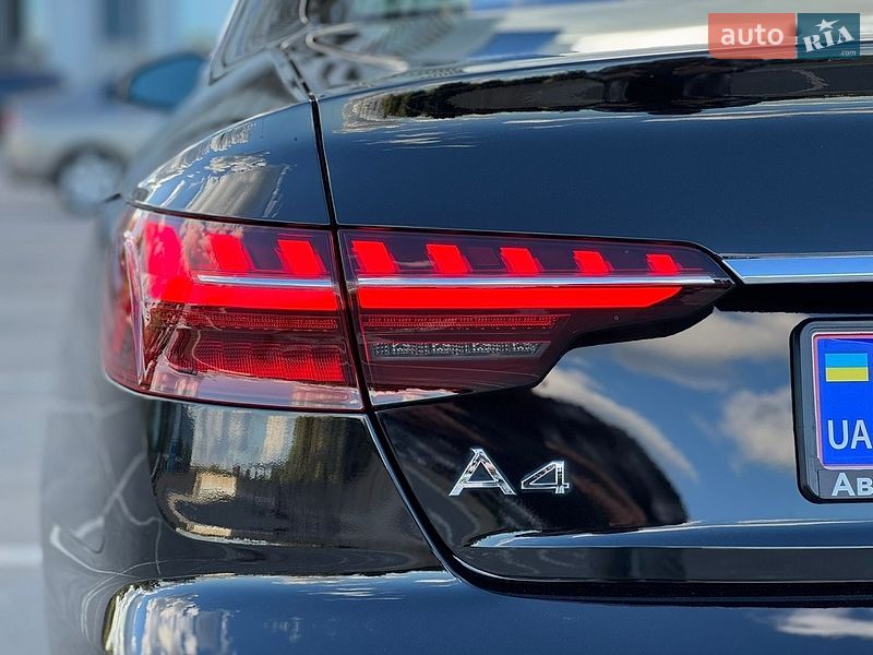 Седан Audi A4 2021 в Києві