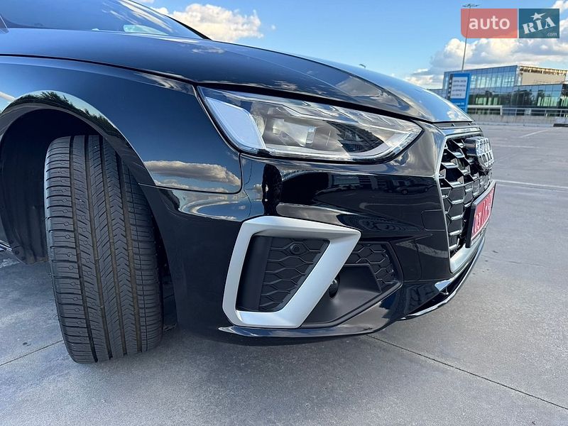Седан Audi A4 2021 в Києві