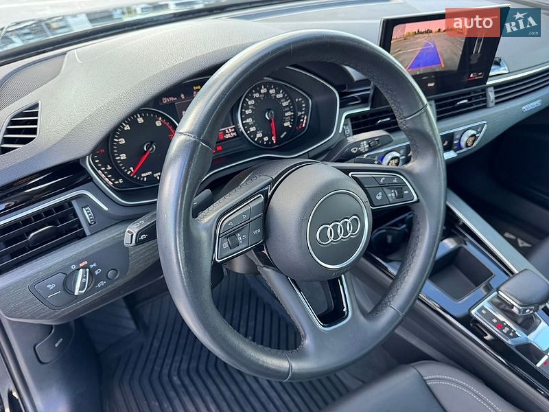 Седан Audi A4 2021 в Києві