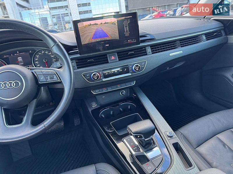 Седан Audi A4 2021 в Києві
