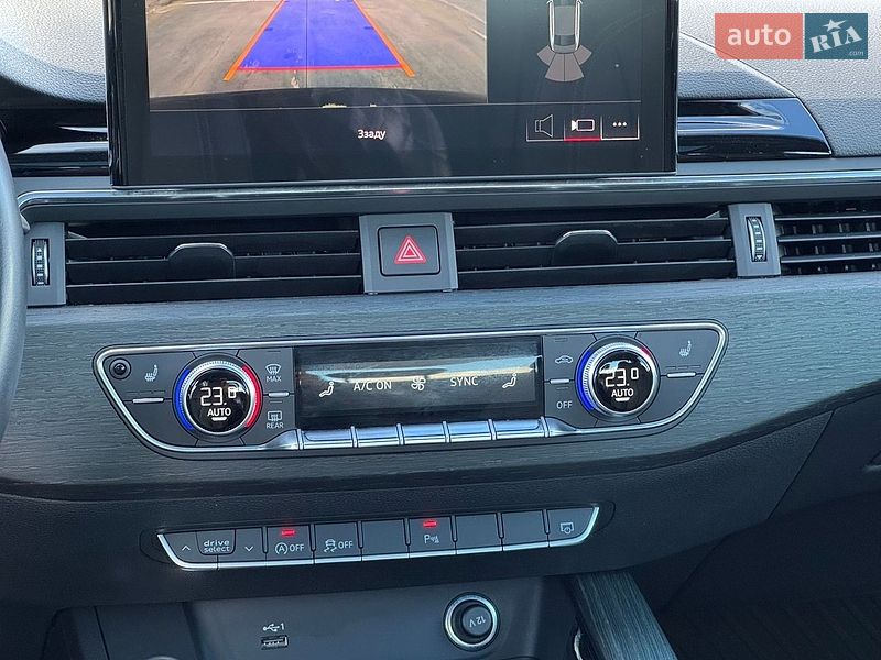 Седан Audi A4 2021 в Києві
