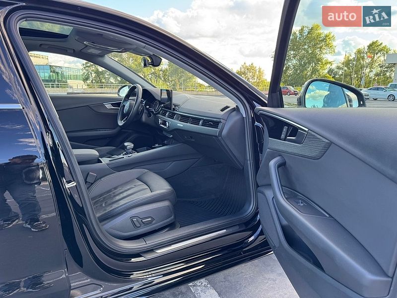 Седан Audi A4 2021 в Києві