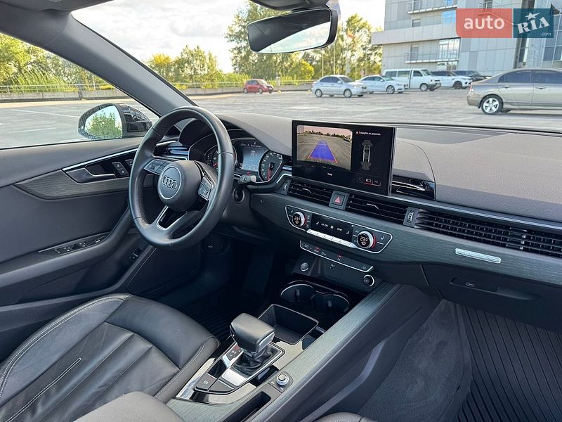 Седан Audi A4 2021 в Києві
