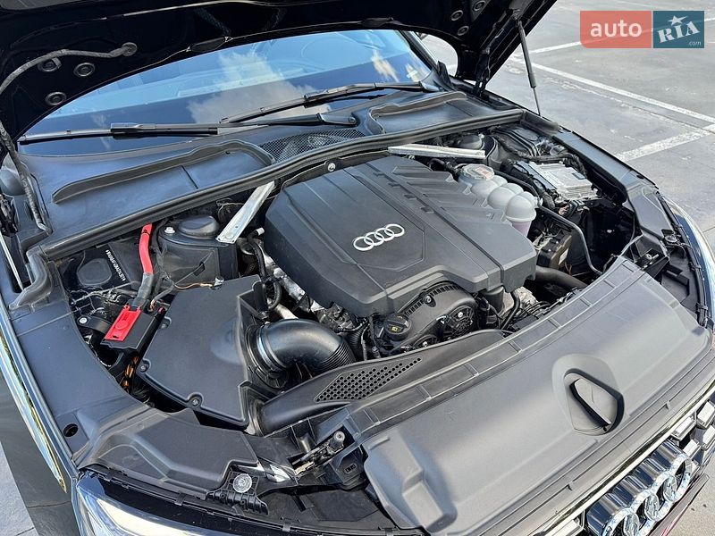 Седан Audi A4 2021 в Києві