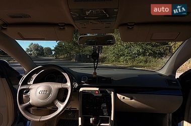 Седан Audi A4 2004 в Кременчуці